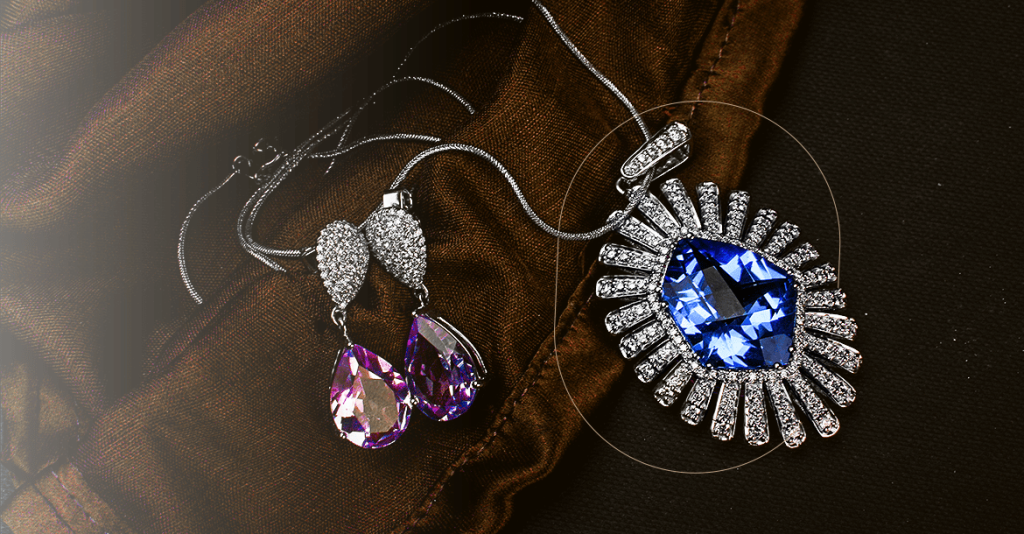 The Best Diamond Pendants for every Style and Budget!